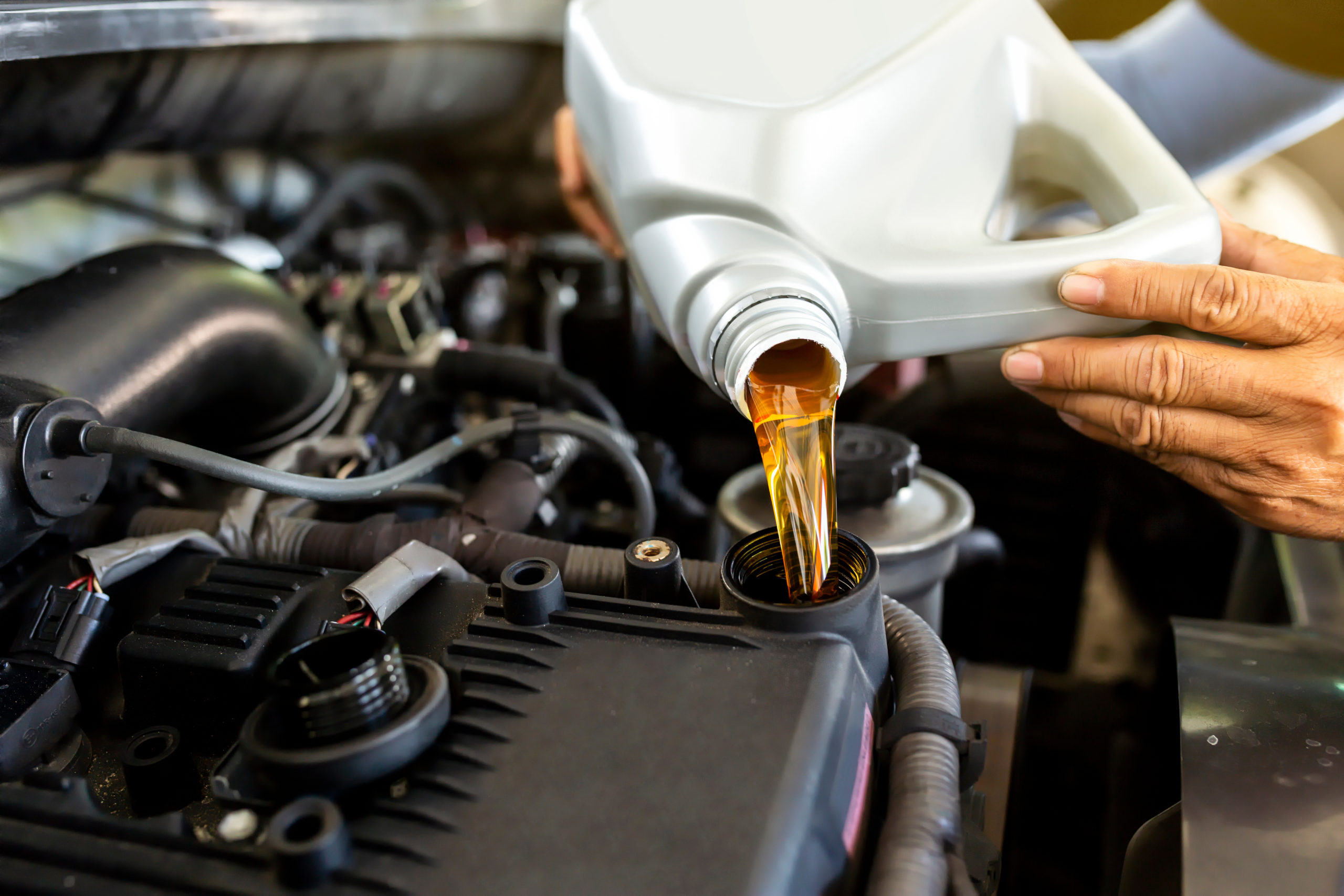 5 Reasons to Do Regular Oil Changes and Fluid Checks