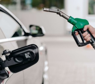 save fuel while driving
