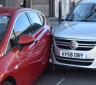 In case of a car accident, follow our steps to make a car accident injury claim