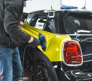 car vinyl wrapping