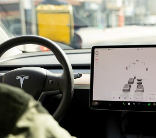 are all electric cars automatic